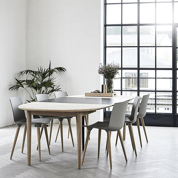 Andersen Furniture 255 / 290 Extendable Table | Design Public