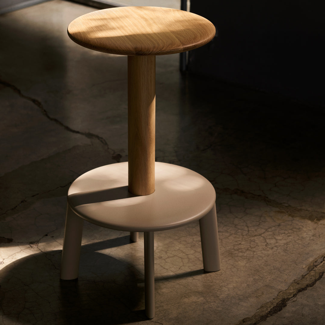 Massif AV39 Counter Stool