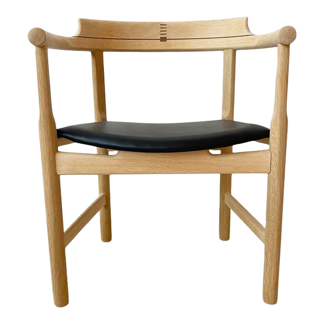 Wegner PP52 Captain's Chair