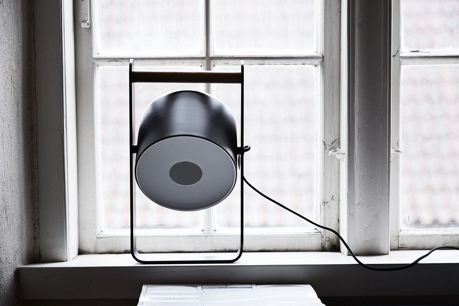 Sphere Table Lamp